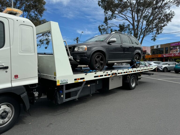 Towing in Altona